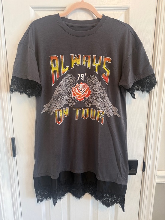 Awake Dresses & Skirts - Awake 1979 Lace Accent T-Shirt Dress Sz M